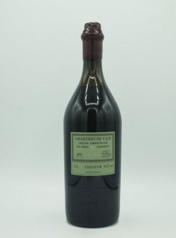 Chartreuse Jaune from the Pères Charteux in a 35 cl bottle